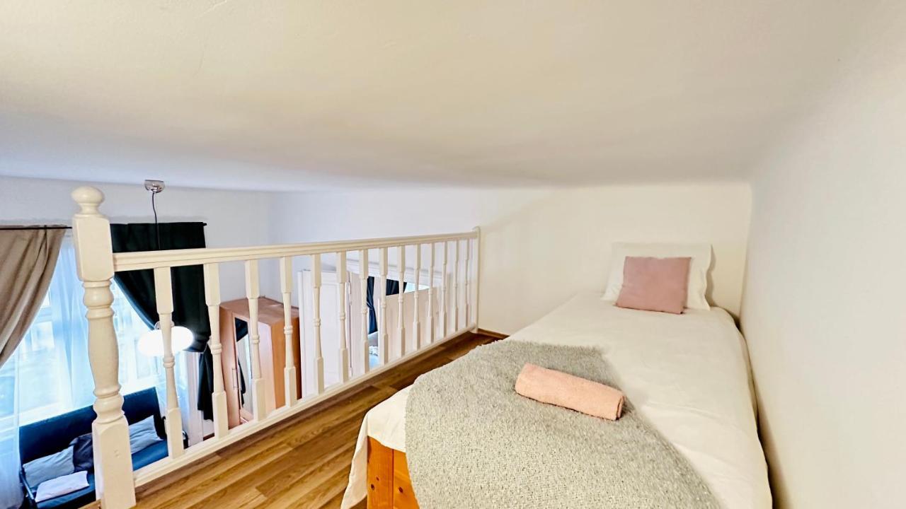 Jozsef 18 Apartment - 5 Mins To New York Cafe Budapest Luaran gambar